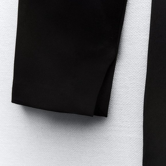 CUT OUT CREPE DRESS - Picture 6 of 6